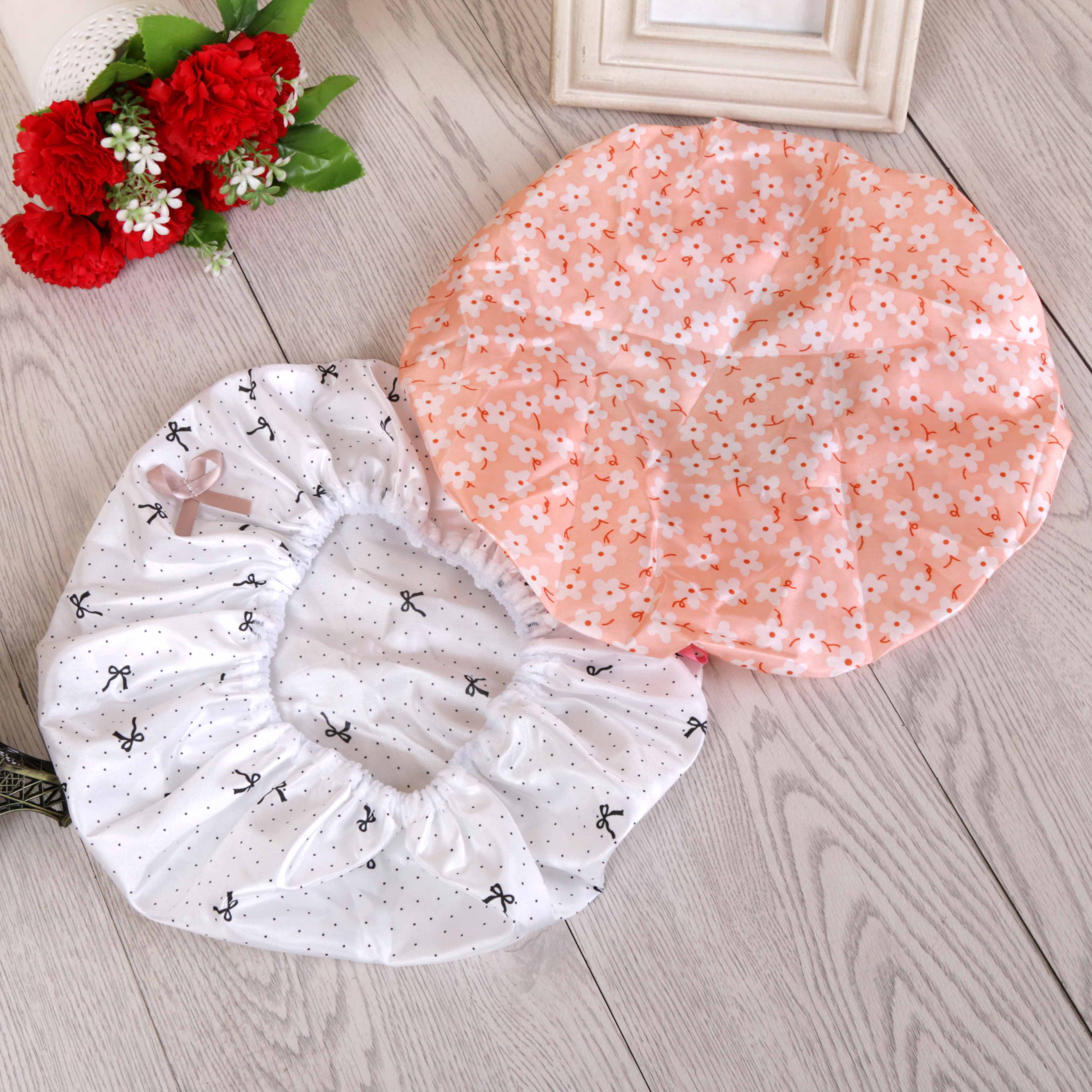 Korean version cute bow single-layer nylon printed waterproof shower cap details Picture