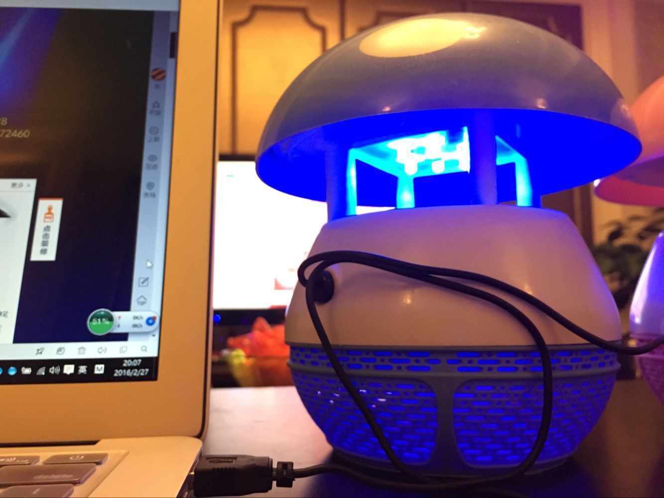 USB photocatalyst mushroom mosquito killer, household silent mosquito killer, LED mosquito repellent lamp, suction mosquito trap Application Scenario