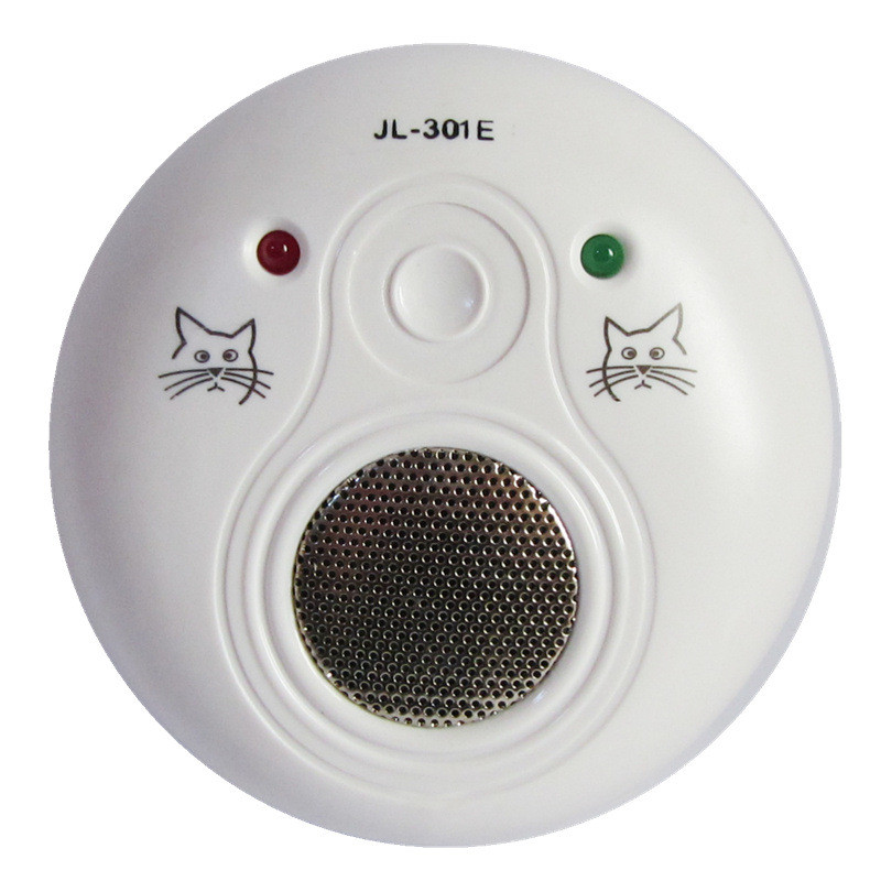 Electronic cat bat repellent ultrasonic mouse repellent