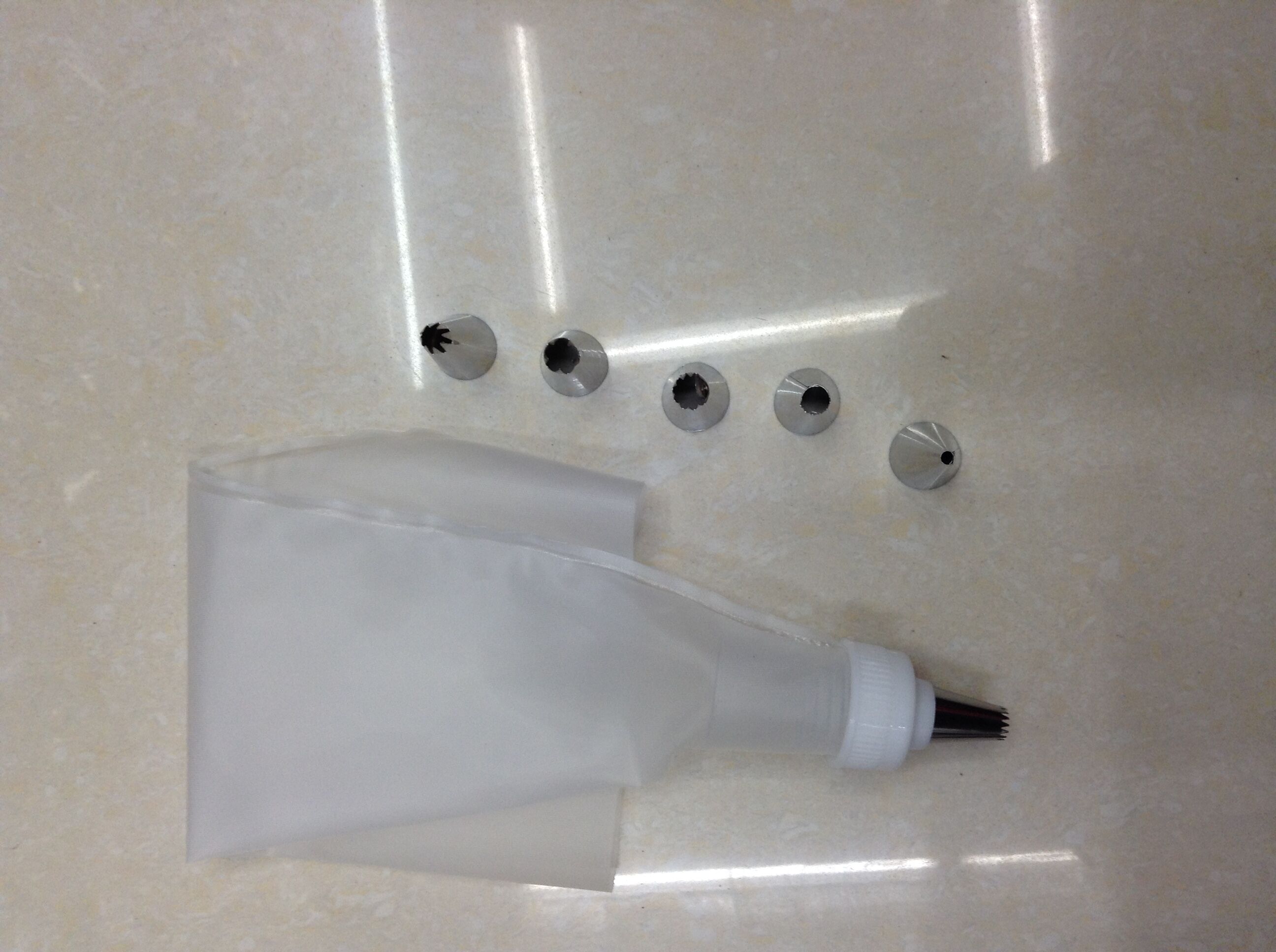 6PC不锈钢裱花嘴+PPE裱花袋+PP转化器产品图