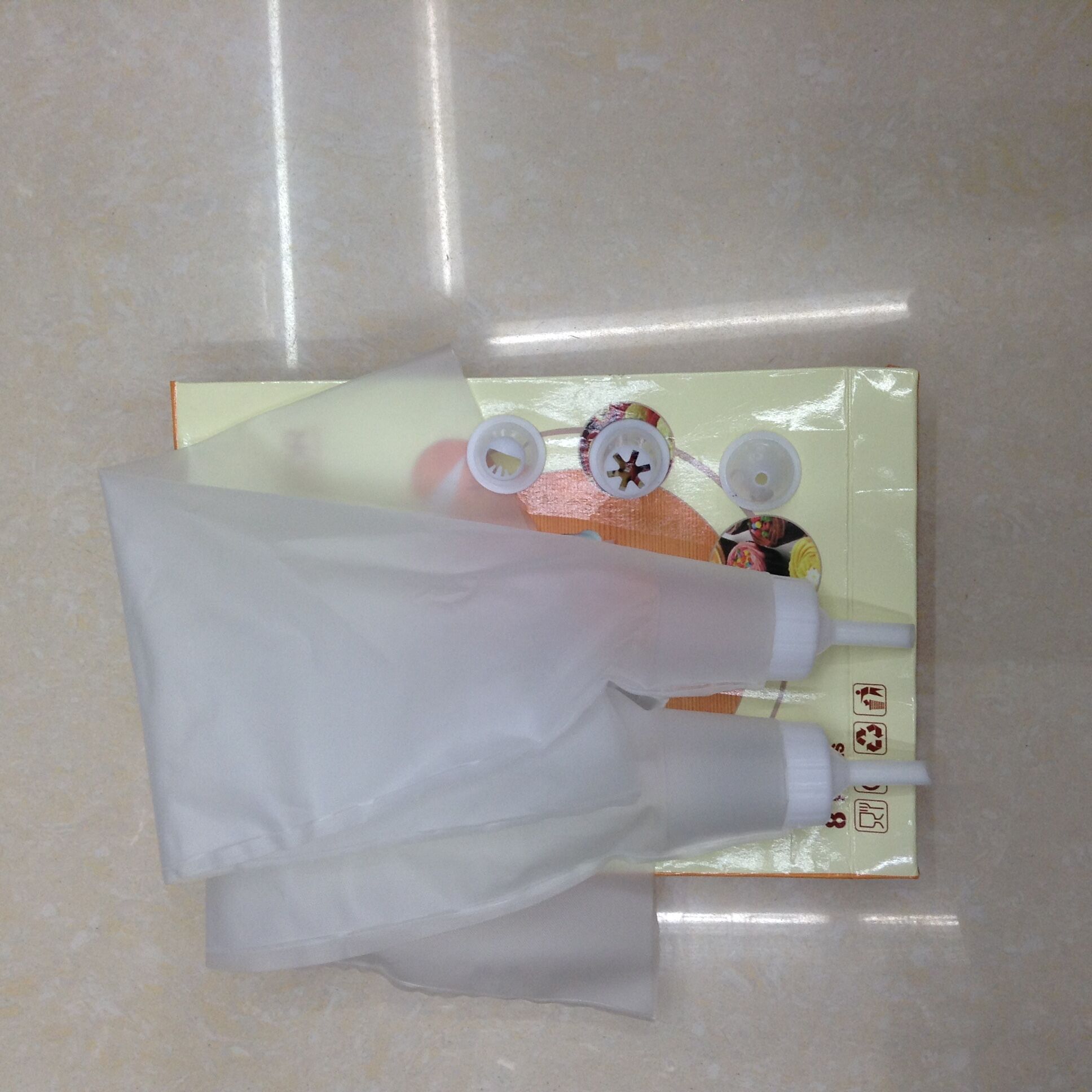 塑料嘴裱花套装(6嘴+转换器+PPE袋)