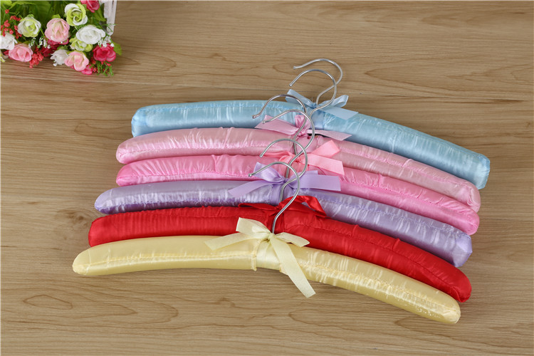 Cover Cloth Rack Anti-Scratch Non-Slip Sponge Clothes Support High-Grade Imitation Silk Hanger