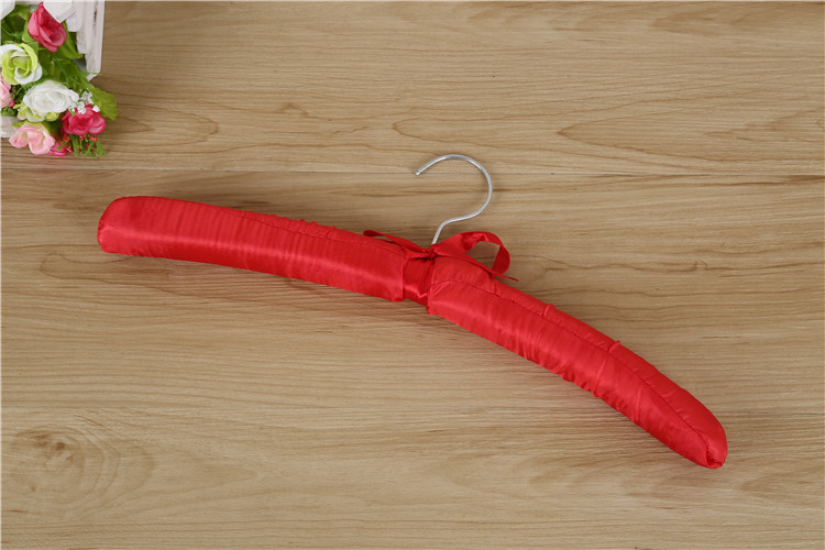 Cover Cloth Rack Anti-Scratch Non-Slip Sponge Clothes Support High-Grade Imitation Silk Hanger details Picture
