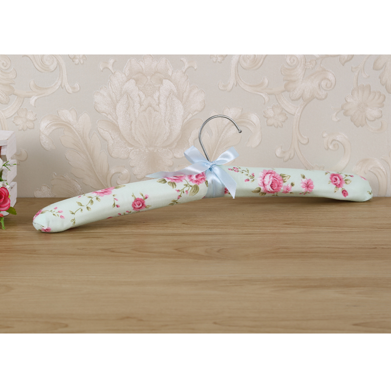 High Quality Bow Wrap Cloth Sponge Coat Hanger Soft Coat Hanger Floral Cloth Coat Hanger details Picture