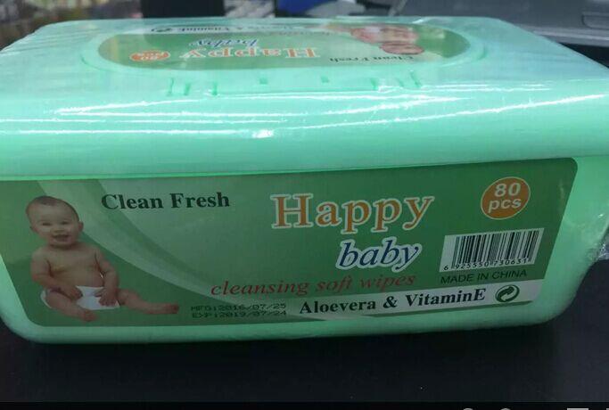 The baby wet wipes box contains 80 pieces of wet wipes and spunlace cloth for export