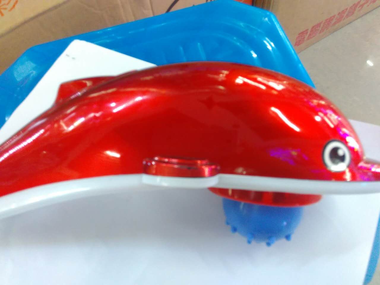 The multi-functional best-selling massage dolphin massager is sold directly by the manufacturer. It is a handheld massager Application Scenario