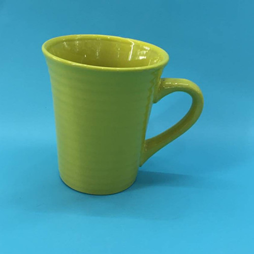 色釉反扣罗纹水杯