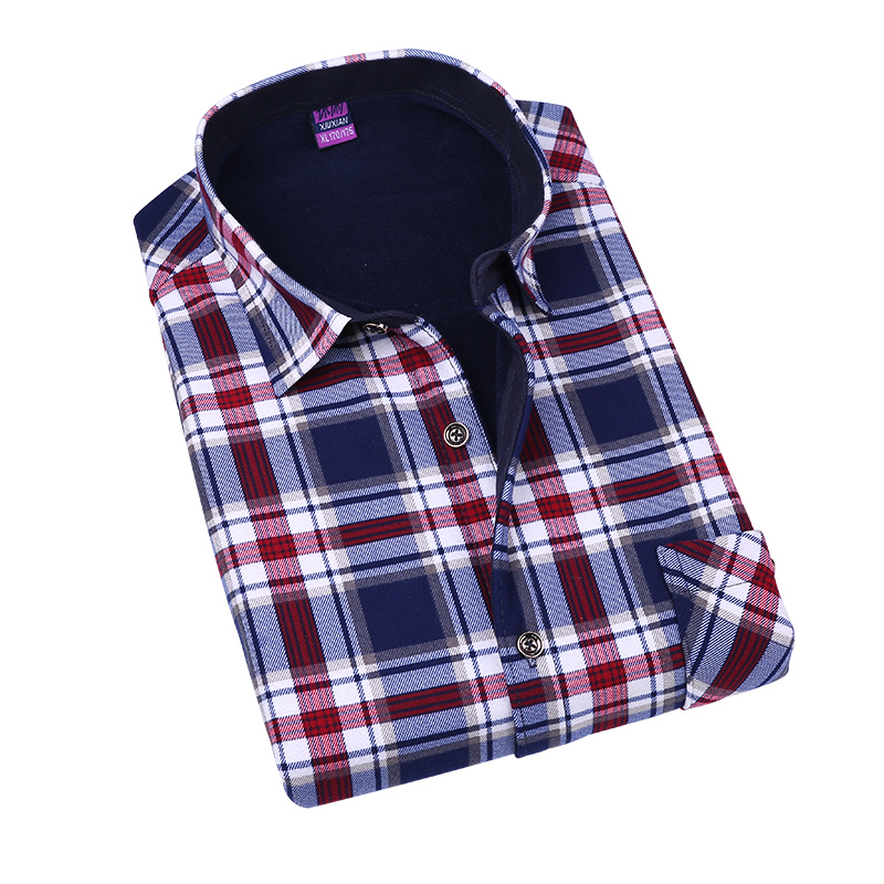 The men's warm shirt is thickened and fleece for warmth and thickness