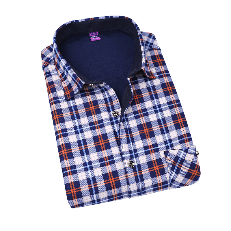 The men's warm shirt is thickened and fleece for warmth and thickness Application Scenario
