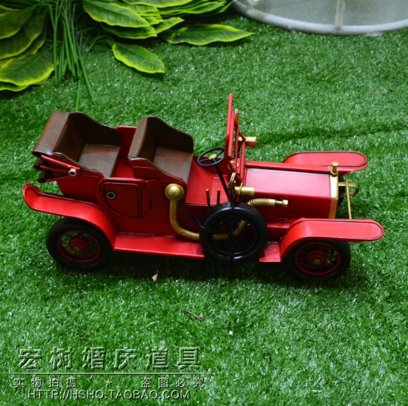 Retro prop model cars, tinplate spray-painted model cars, retro cars for wedding Retro prop model cars, tinplate spray-painted model cars, retro cars for wedding