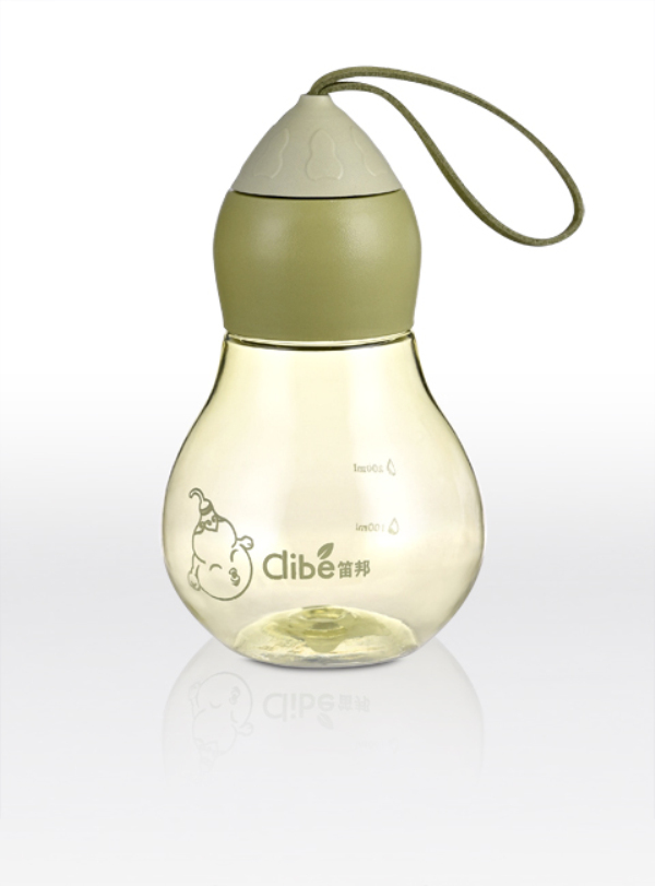 Gourd-shaped children's water-absorbing cup, cartoon cup, plastic cup, round cup, fashionable cup, drawstring cup, cute cup, genuine product Application Scenario
