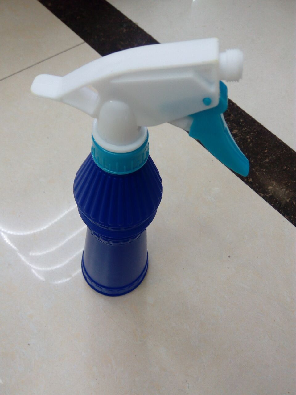 TV products New spray bottle high water bottle spray foreign trade hot water bottle