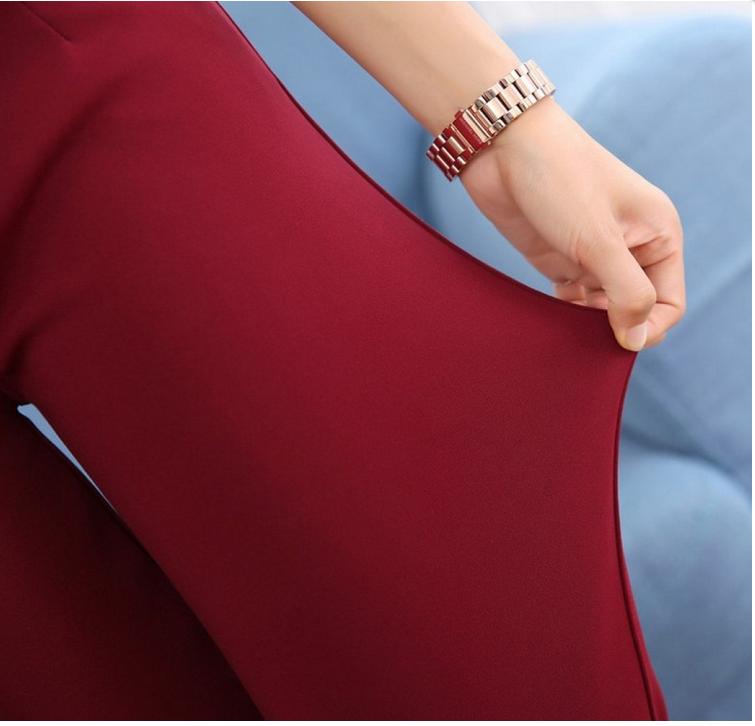 For middle-aged and elderly people in autumn, there are thin tweed nine-inch leggings and candy-colored high-waisted outerwear women's trousers Application Scenario