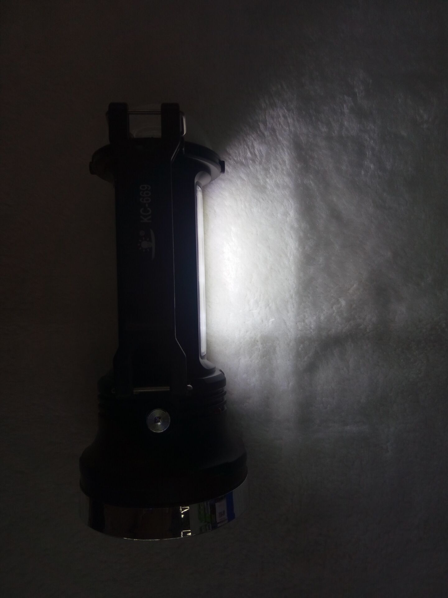 提灯、手提式电筒实物图