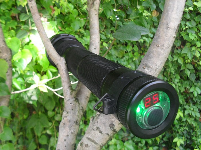 Factory direct sales of hernia lamps, high-intensity flashlights, new outdoor aluminum alloy flashlight box sets for wholesale Application Scenario