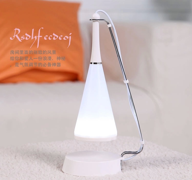 Creative touch-adjustable usb charging desk lamp, audio desk lamp, seven-color night light speaker Application Scenario