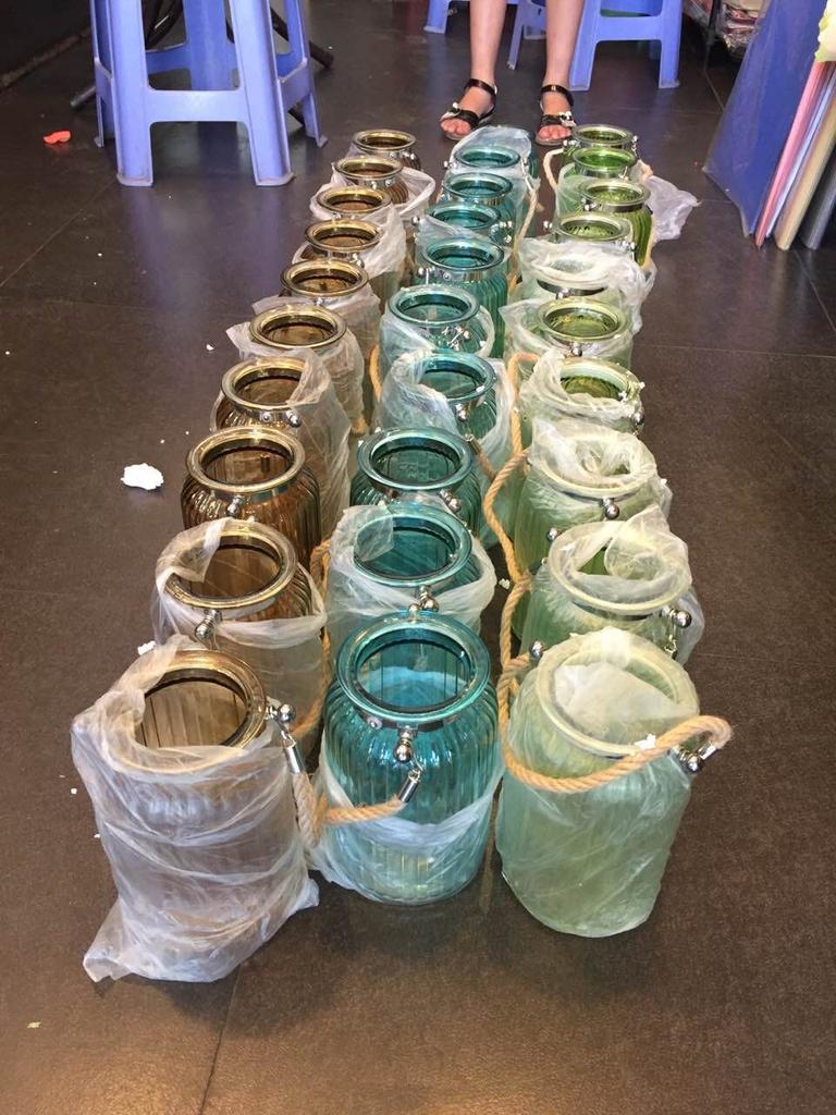 装饰花瓶实物图