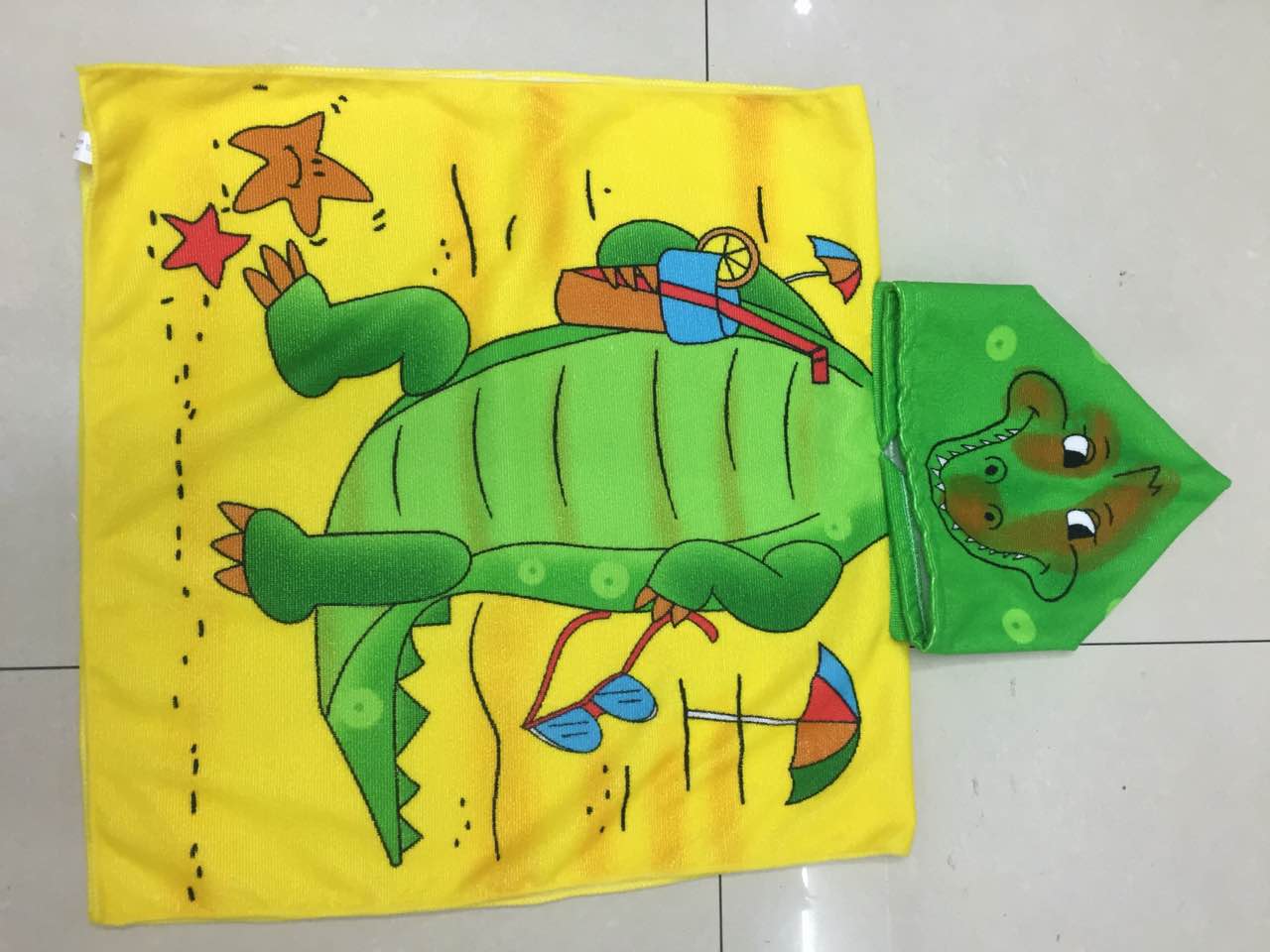 Microfiber reactive printed children's capes, children's bath towels, printed cloaks, printed bath towels