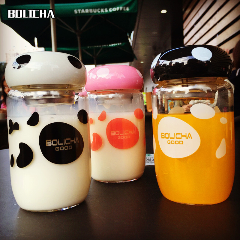 New creative, cute and small mushroom-dotted glass cups with cup sleeves and tea separators as creative gifts