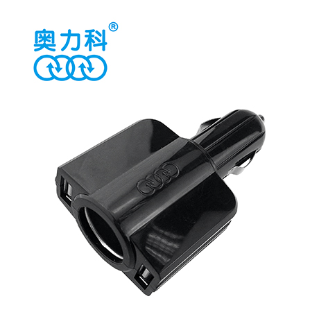 奥力科大功率双USB智能手机充电器24V带点烟器车载充 批发产品图