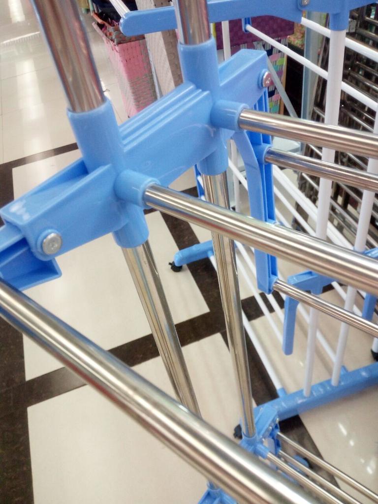 三层不锈钢衣架 毛巾架 两用细节图