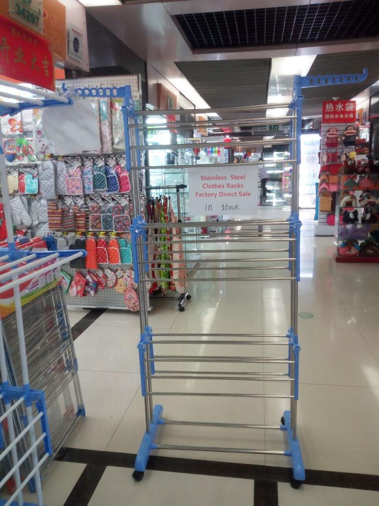 三层不锈钢衣架 毛巾架 两用产品图