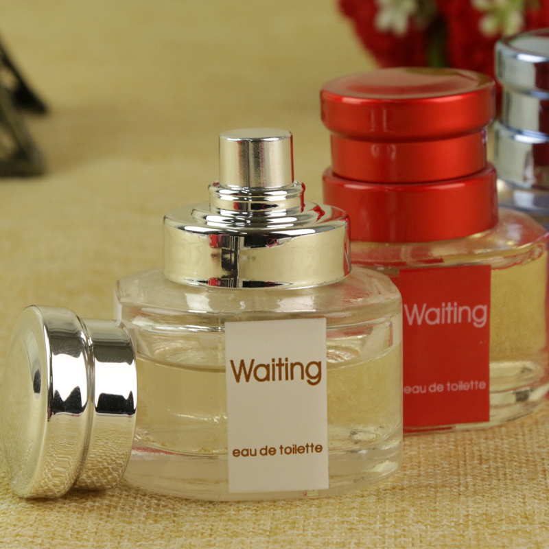 女士香水实物图