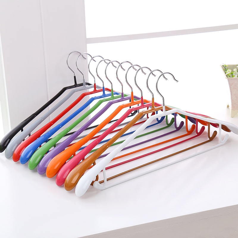 厂家直销高档浸塑防滑衣架 无痕塑料衣架宽肩衣架衣撑衣架子批发