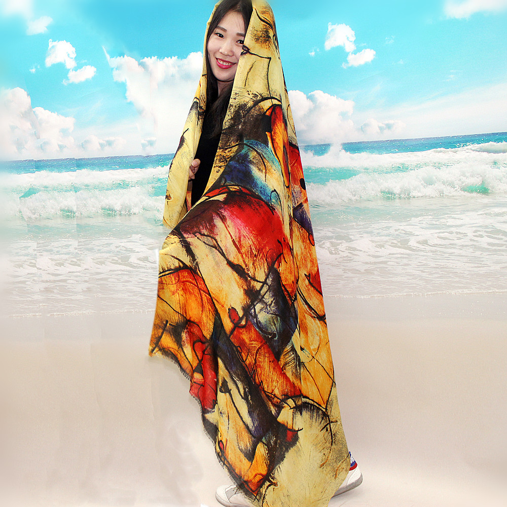 Cashmere scarf Extra large cashmere scarf printed with velvet notes