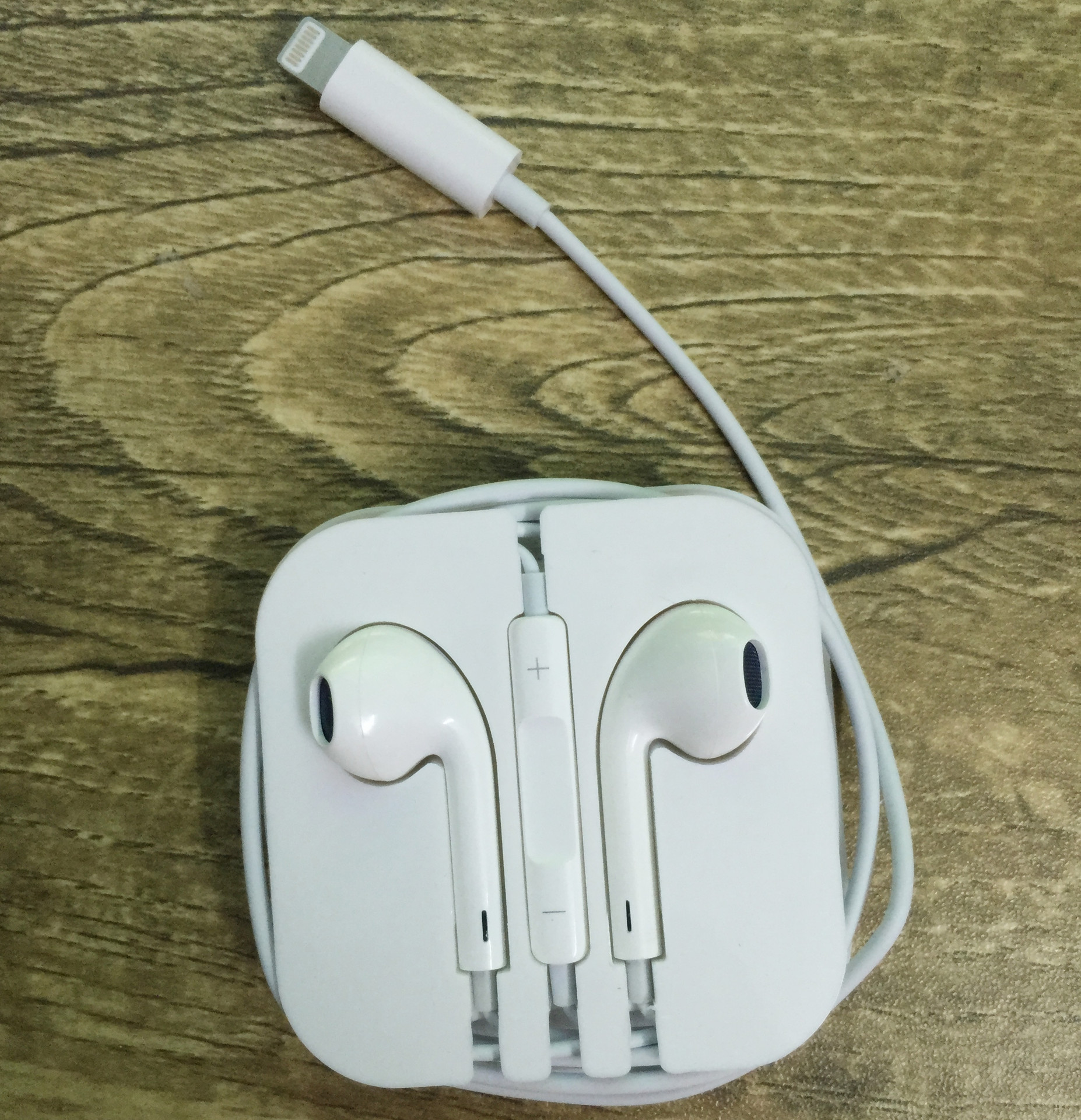 苹果耳机细节图