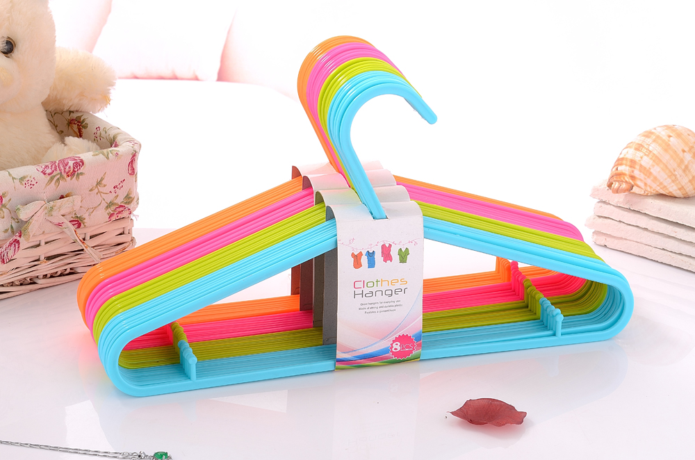 Clothes makers sell plastic hangers for home use thumbnail