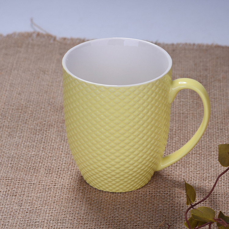 Customized creative gifts, embossed drum-shaped colored wine barrel cups, Starbucks ceramic mugs details Picture