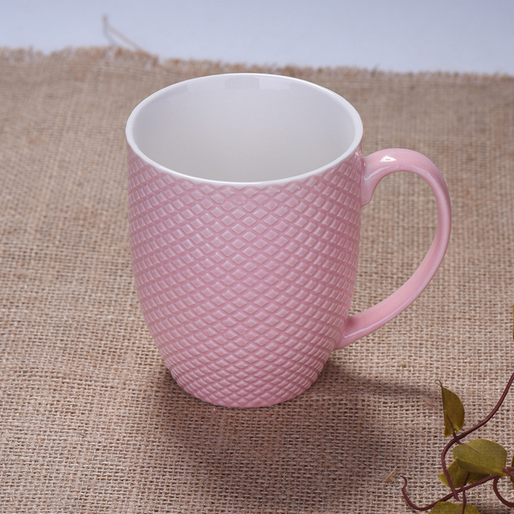 Customized creative gifts, embossed drum-shaped colored wine barrel cups, Starbucks ceramic mugs Specification image