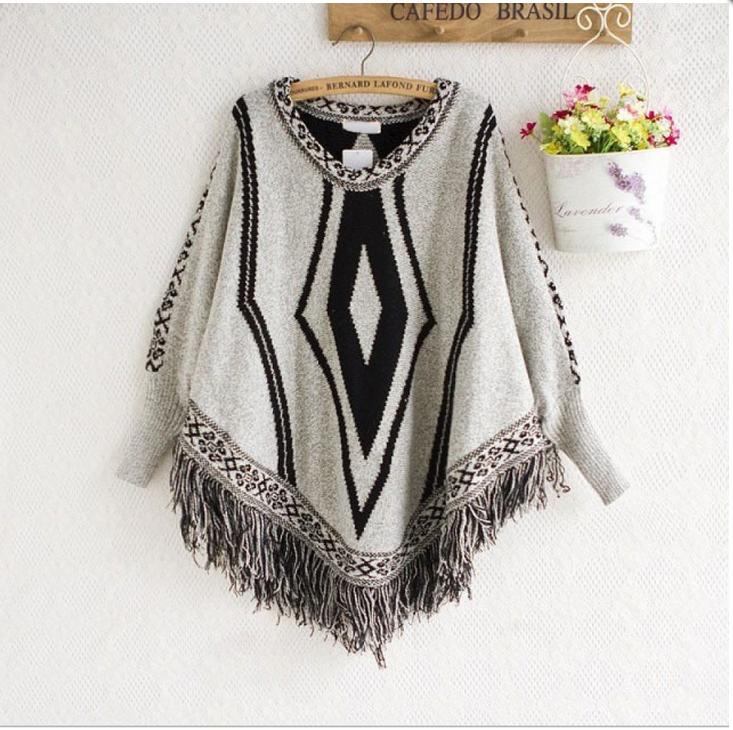 秋冬新款流苏套头披肩蝙蝠袖园领毛衣针织衫斗篷外套