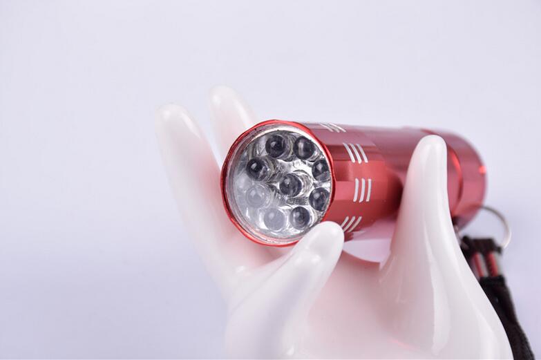 Factory direct sales of LED high-intensity flashlights, 9-lamp flashlights, three aluminum alloy AA batteries Application Scenario