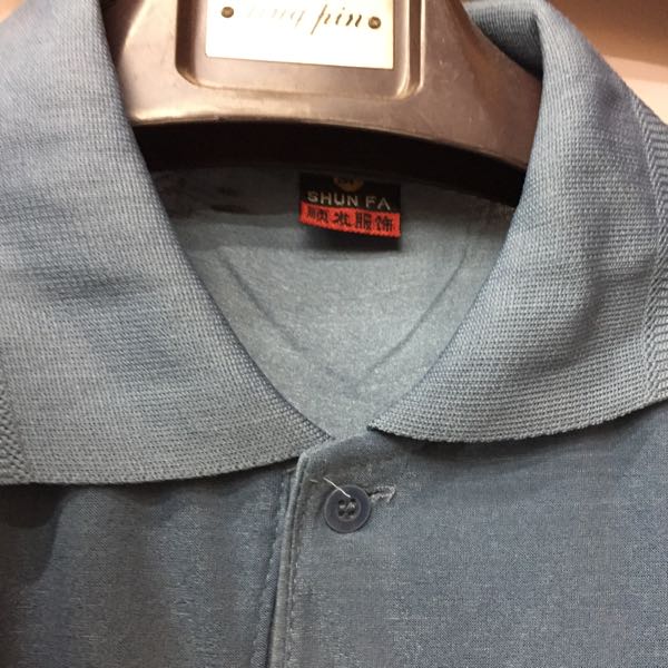 Men's lapel pocket button T-shirt for the elderly Application Scenario