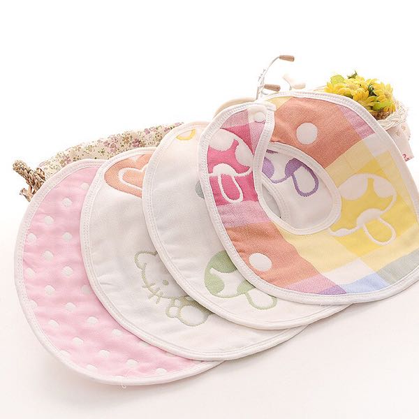 Wholesale 6-layer gauze pure cotton towels for infants and toddlers, flower petal bibs, and saliva wipes Application Scenario