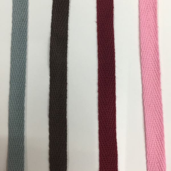 All-cotton herringbone ribbons in various colors are in stock. Eco-friendly dyeing is available at favorable prices. Factory direct sales Application Scenario