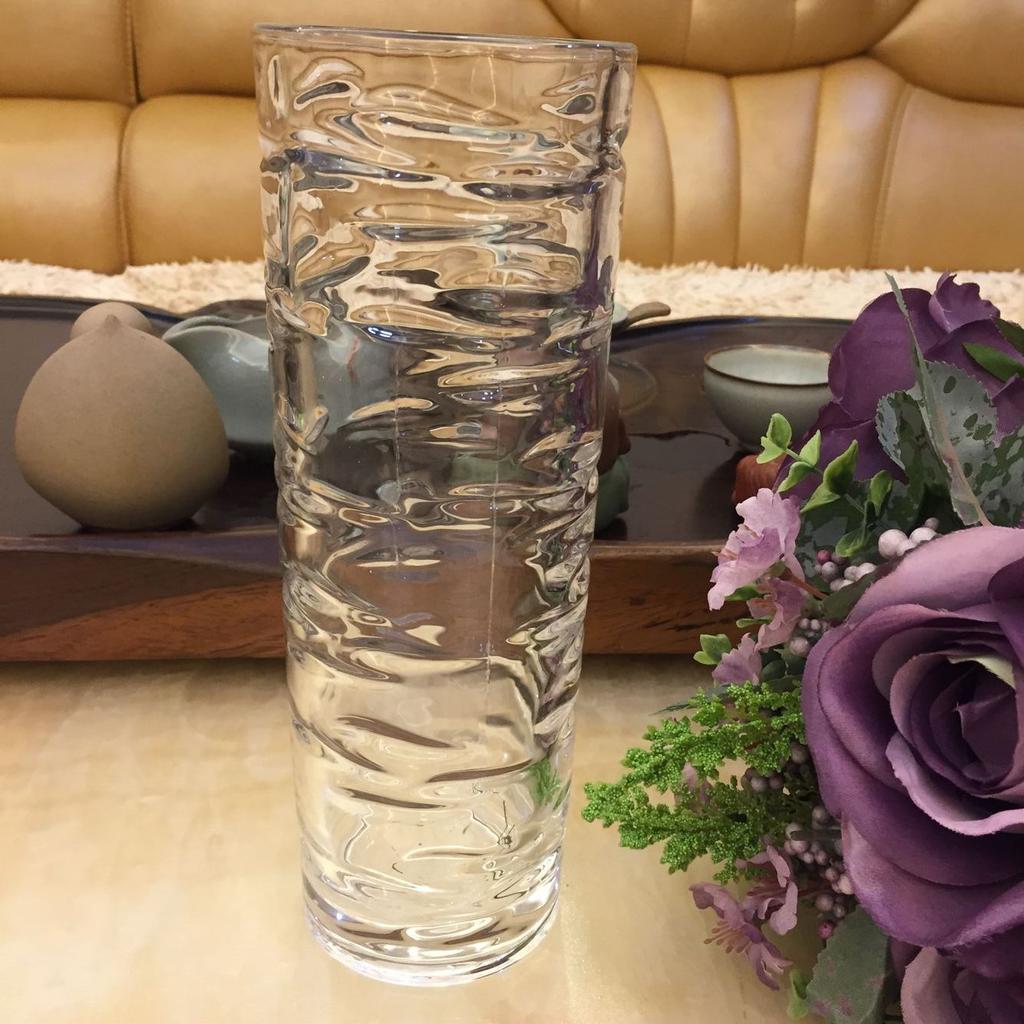 欧式简约时尚玻璃透明花瓶 台面花瓶 百合 玫瑰花图