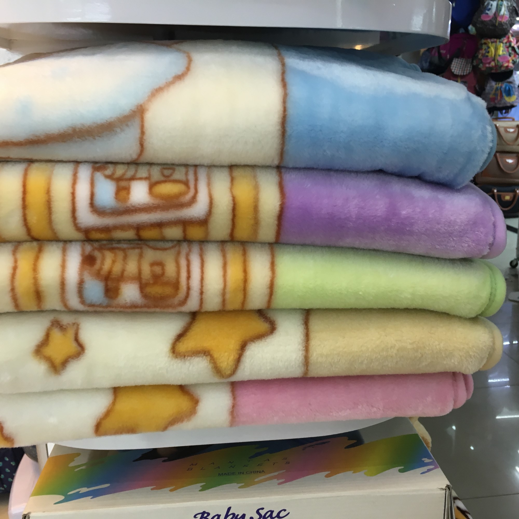 婴童抱毯、毛毯实物图