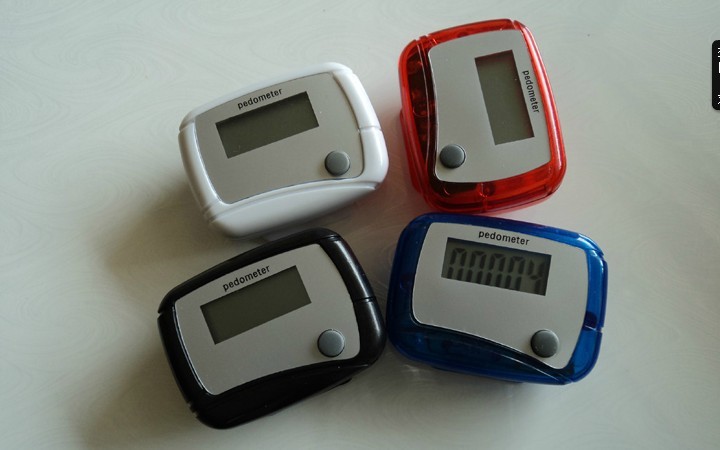 Pedometer, single-function customized single-key 10,000-step counter, simple, cheap and practical pedometer Application Scenario
