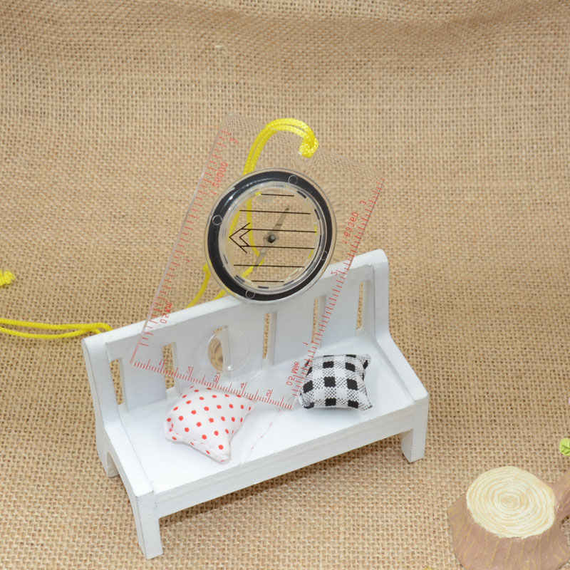 指南针、户外标识实物图