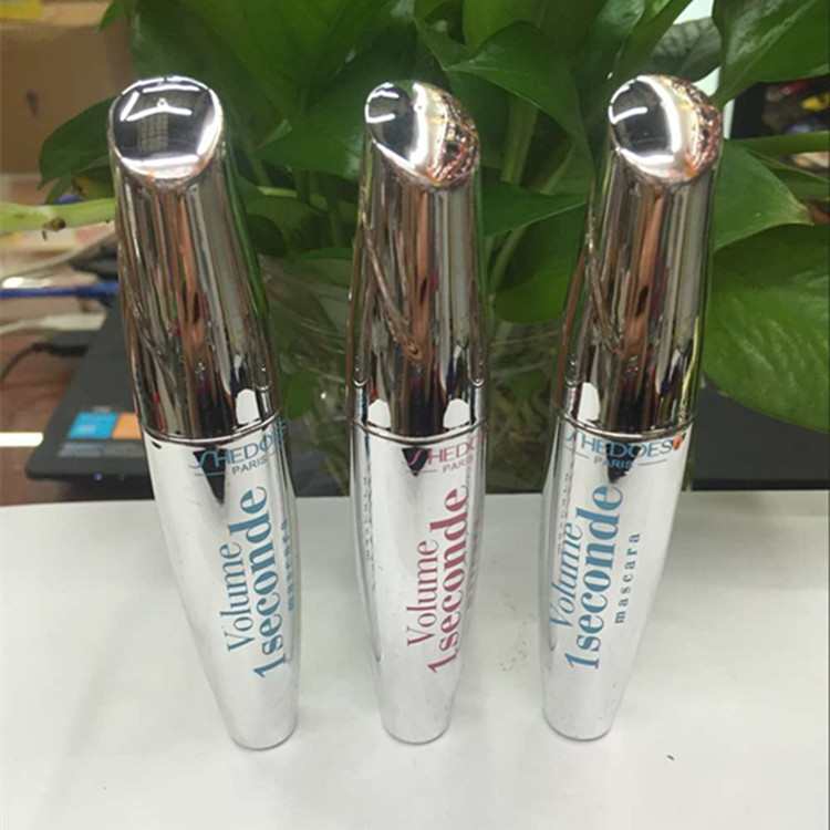 Silver tube mascara to lengthen eyelashes