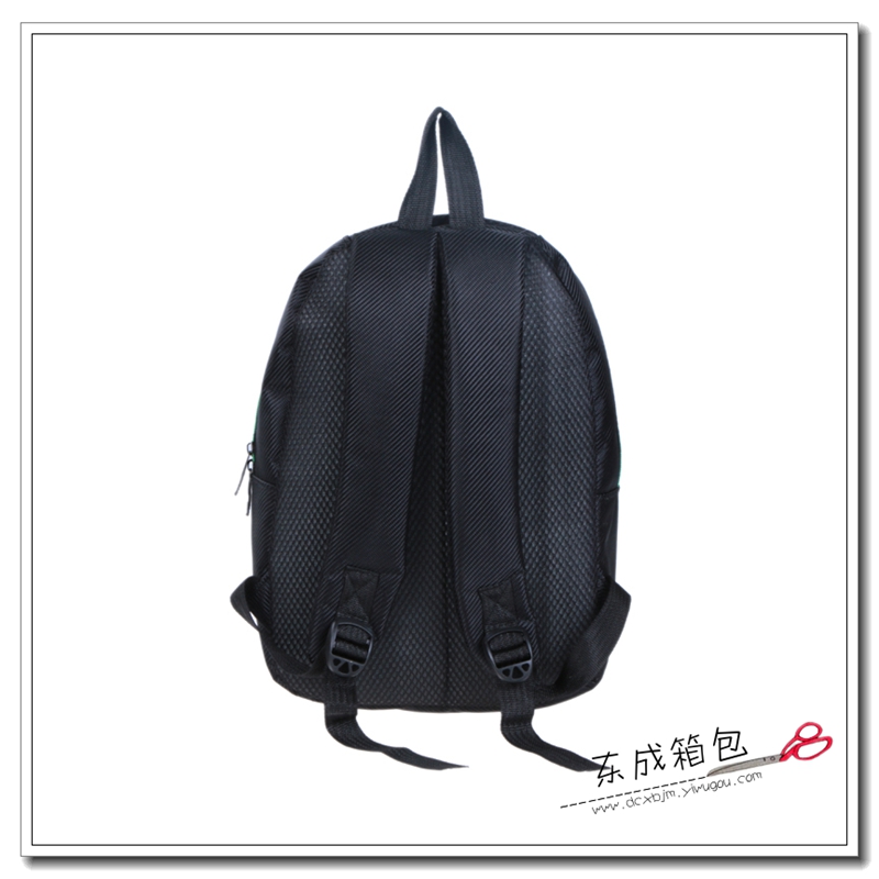 运动挎包、挂包实物图