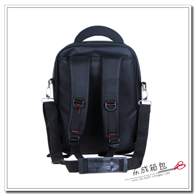 拉杆箱实物图