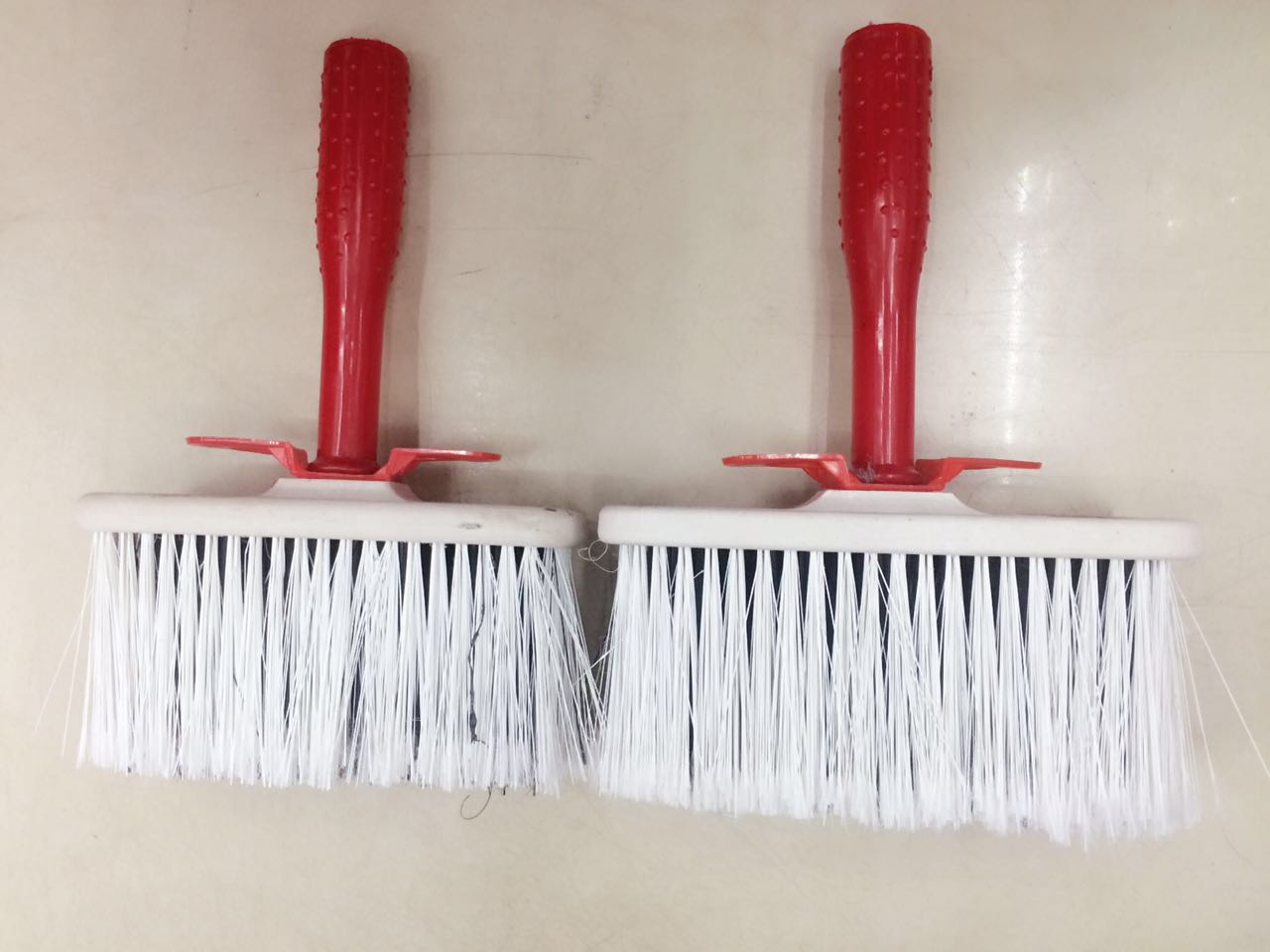 厂家直销黑白丝地板刷子