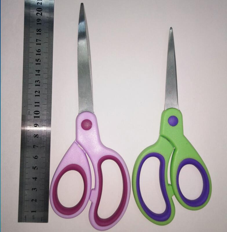 Office and study supplies: Rubber and plastic scissors, paper-cutting office scissors, black handle paper-cutting office scissors Application Scenario