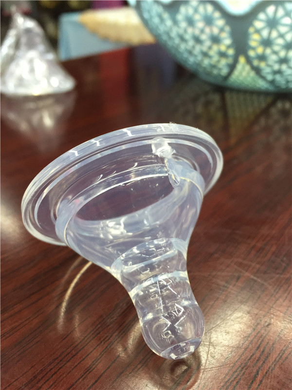 宽口径液体硅胶奶嘴可配各种宽口奶瓶母乳实感奶嘴产品图