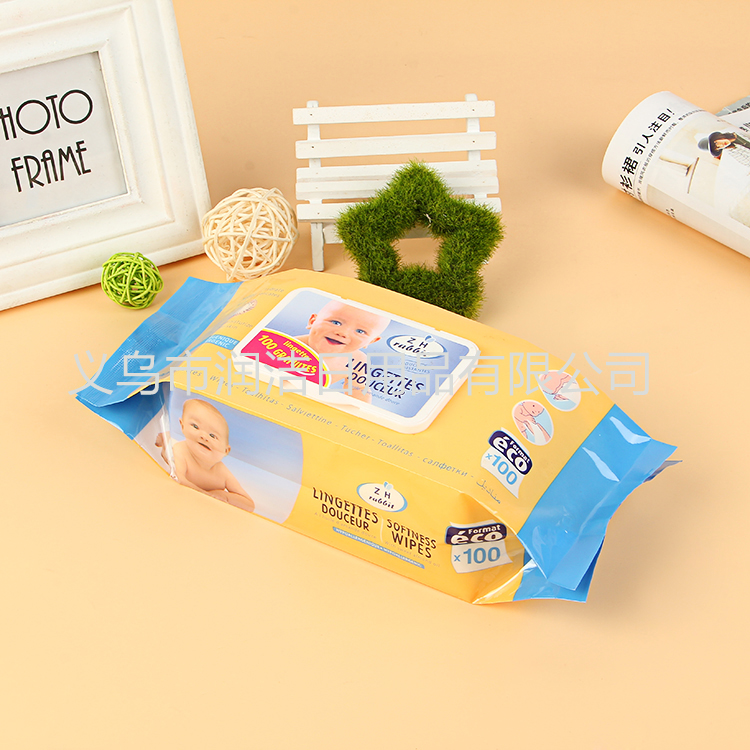 Factory direct sale of 100pcs baby wipes with soft cover