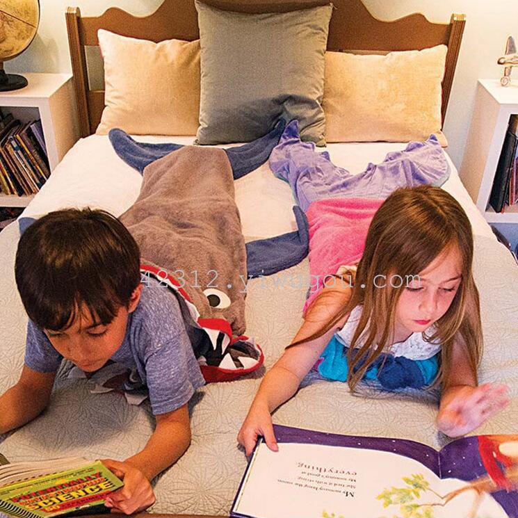 Shark sleeping bag for infants, toddlers and children, flannel, children's shark tail cartoon mermaid sleeping bag, Amazon Application Scenario